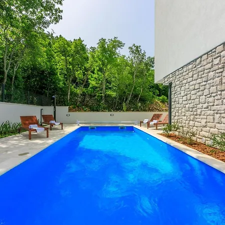 Luce Villa *